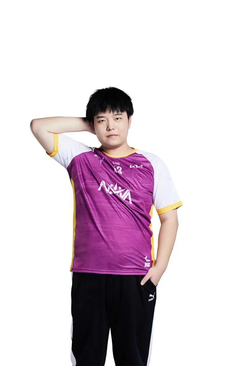 安旭龙双冠加冕FMVP 手游打野登顶之路