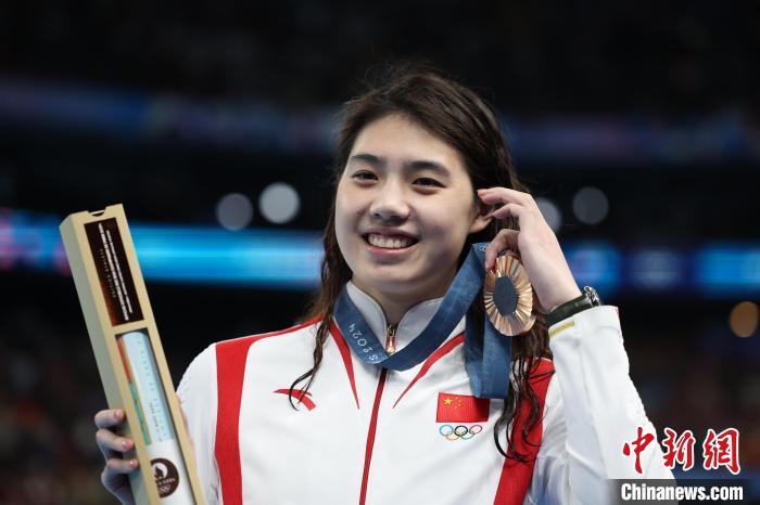 张雨霏带病摘铜牌 巴黎奥运学会接受不完美