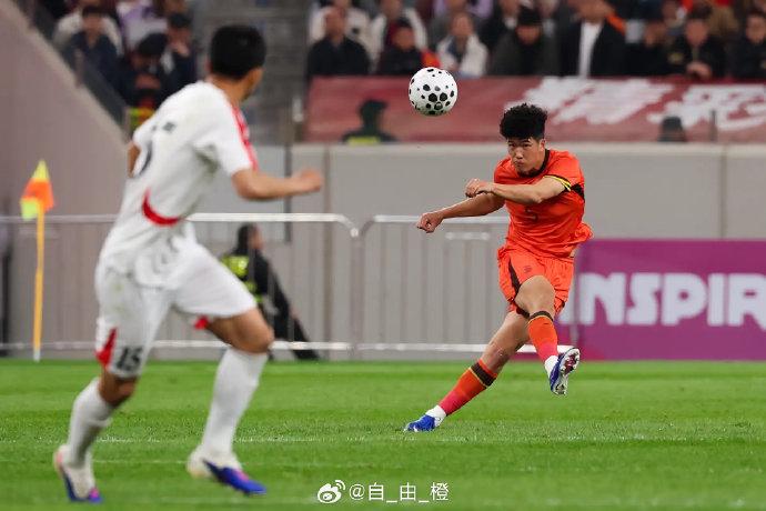 彭啸社交媒体盛赞新球场设计惊艳球迷热议