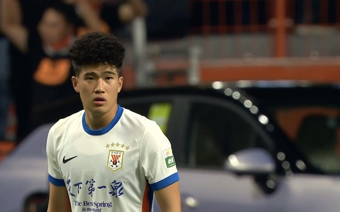 山东泰山阵容不整迎战大连英博 韩鹏调整战术应