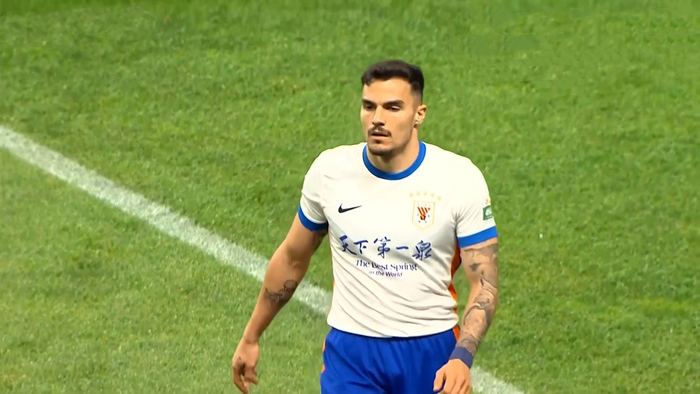 山东泰山阵容不整迎战大连英博 韩鹏调整战术应