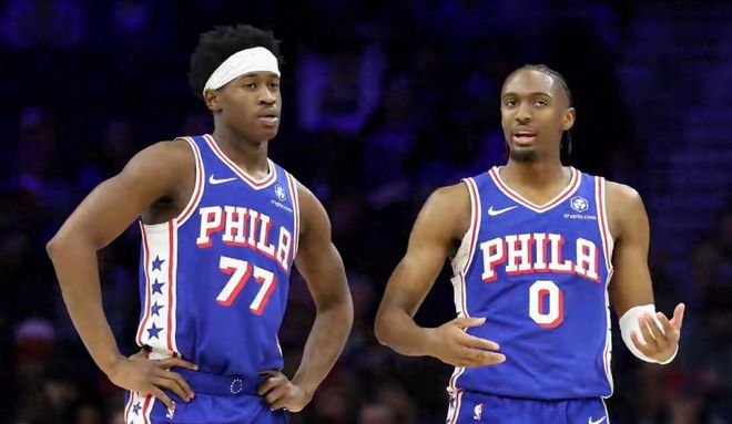 费城76人惨败活塞跌至东部第七 三核拼尽全力难